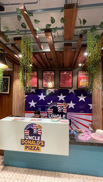 Uncle Donald's Pizza Paldi